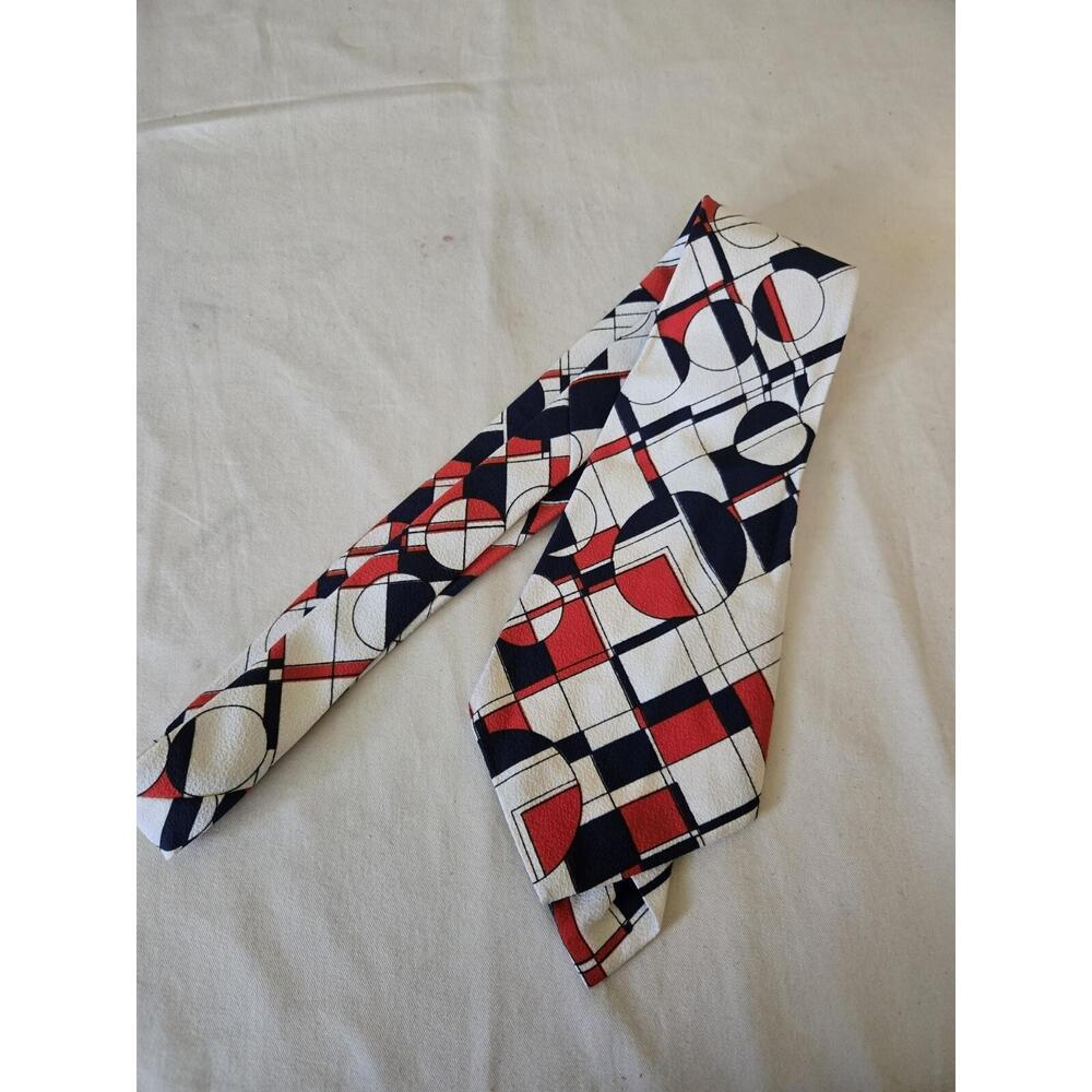 Vintage Trevira Men's Red Blue Unique Tie